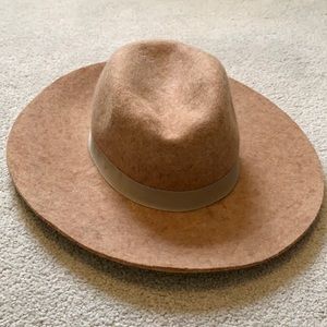 Banana Republic Wool Camel Hat